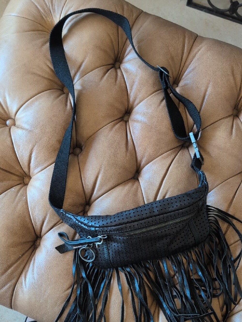FRYE AND CO. Black Perforated Leather Crossbody Belt Bag with Keyring and Fringe - Picture 8 of 8